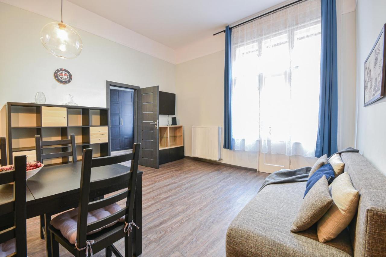 Opera Elegance Andrássy Apartamento Budapeste Exterior foto